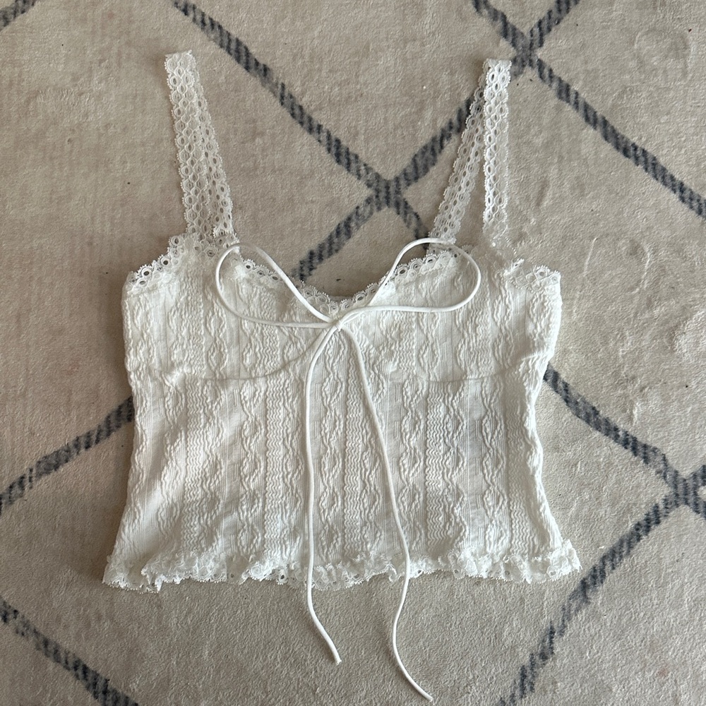 White Lace Cropped Edikted Tank Top